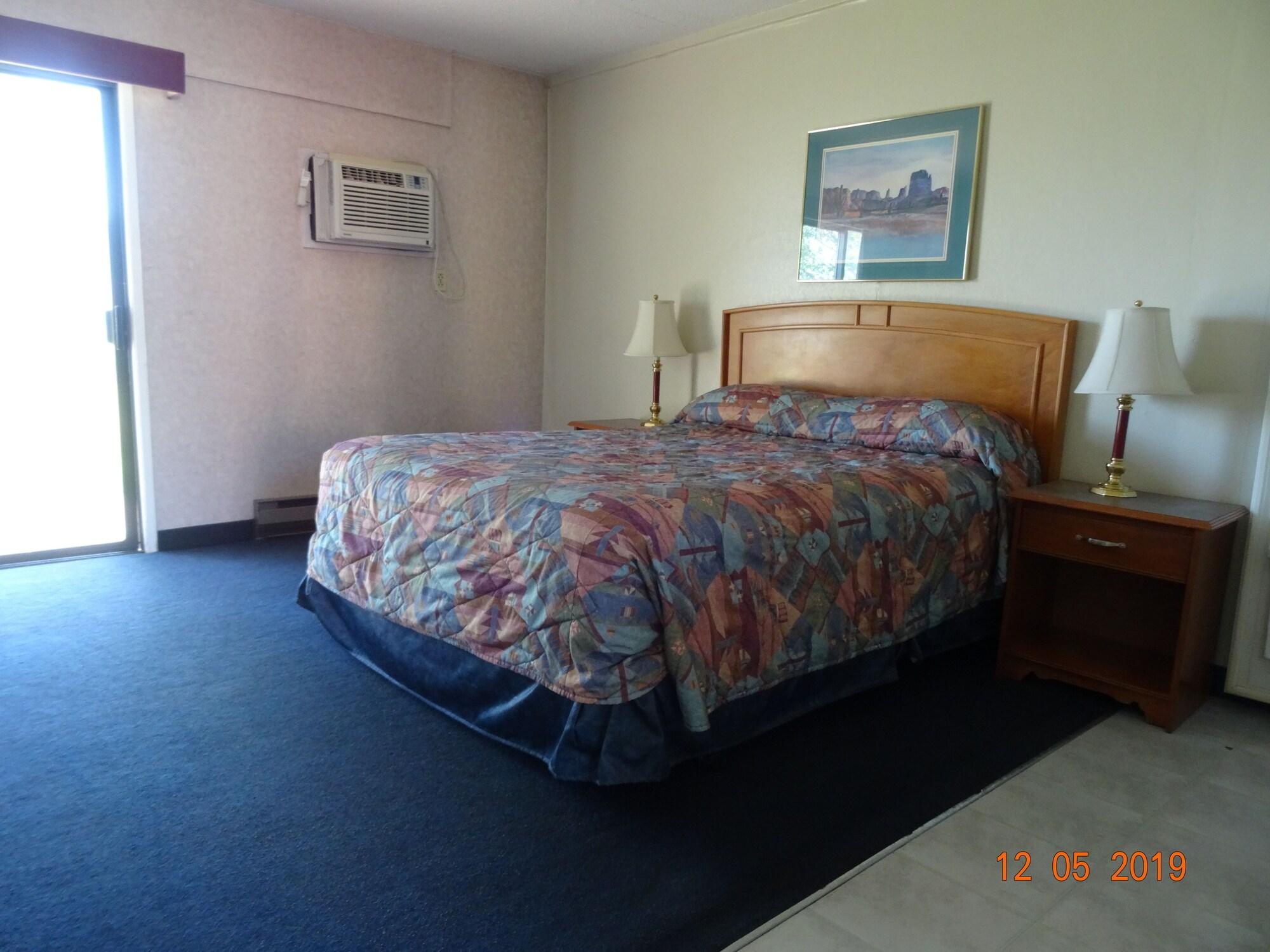 Hospitality Inn Kamloops Bagian luar foto