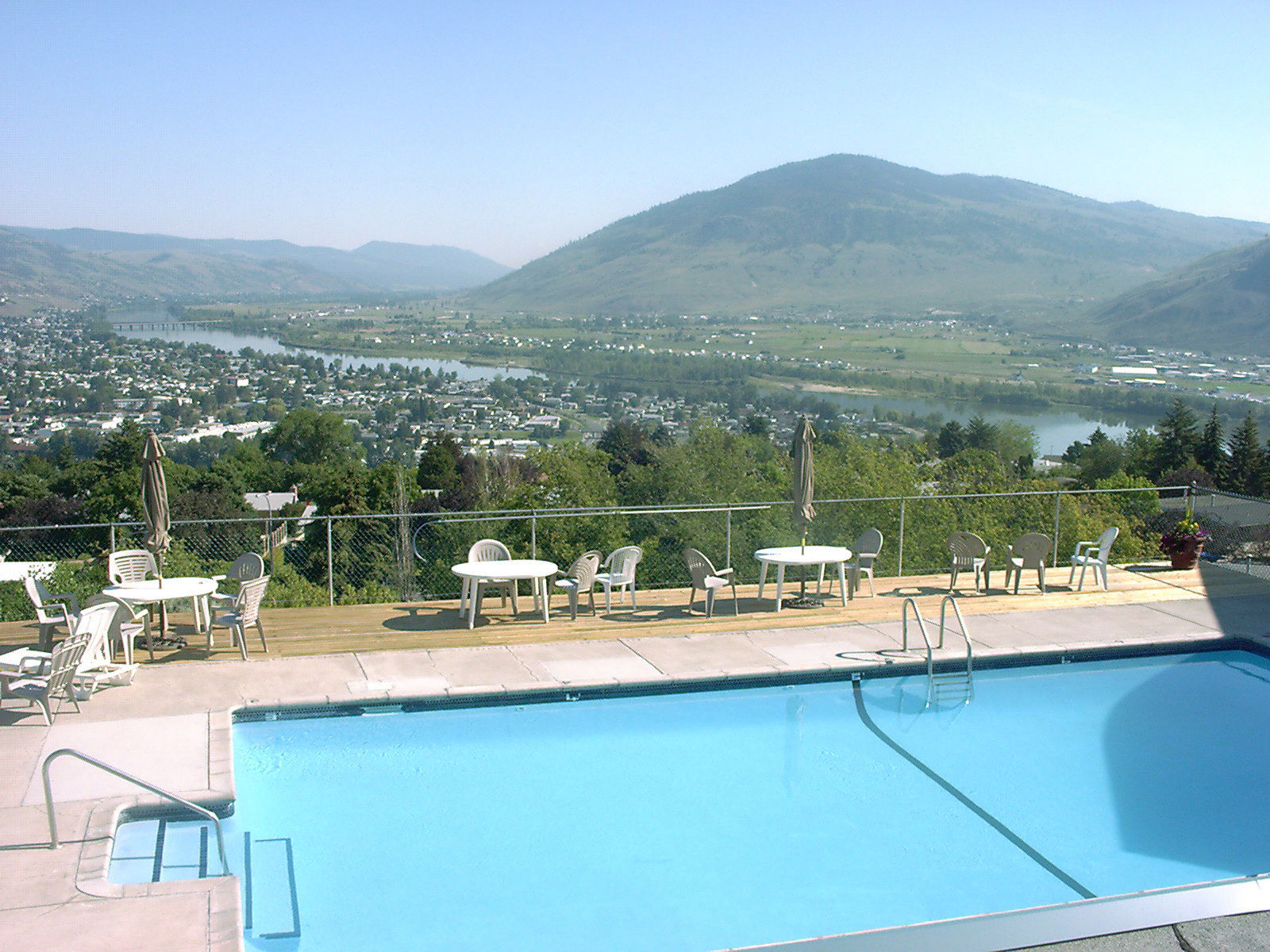 Hospitality Inn Kamloops Bagian luar foto